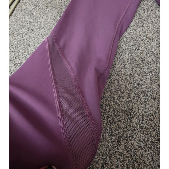 Lululemon Cropped Tulip Hem Leggings Size 8 Mesh Detail Rose Pink Activewear - Picture 3 of 12